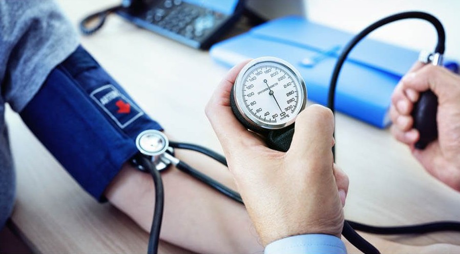 Estilo de vida saludable para prevenir hipertensión